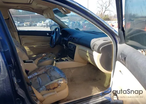 2004 Volkswagen Passat Gls from USA, damaged, VIN WVWPD63B04E116309